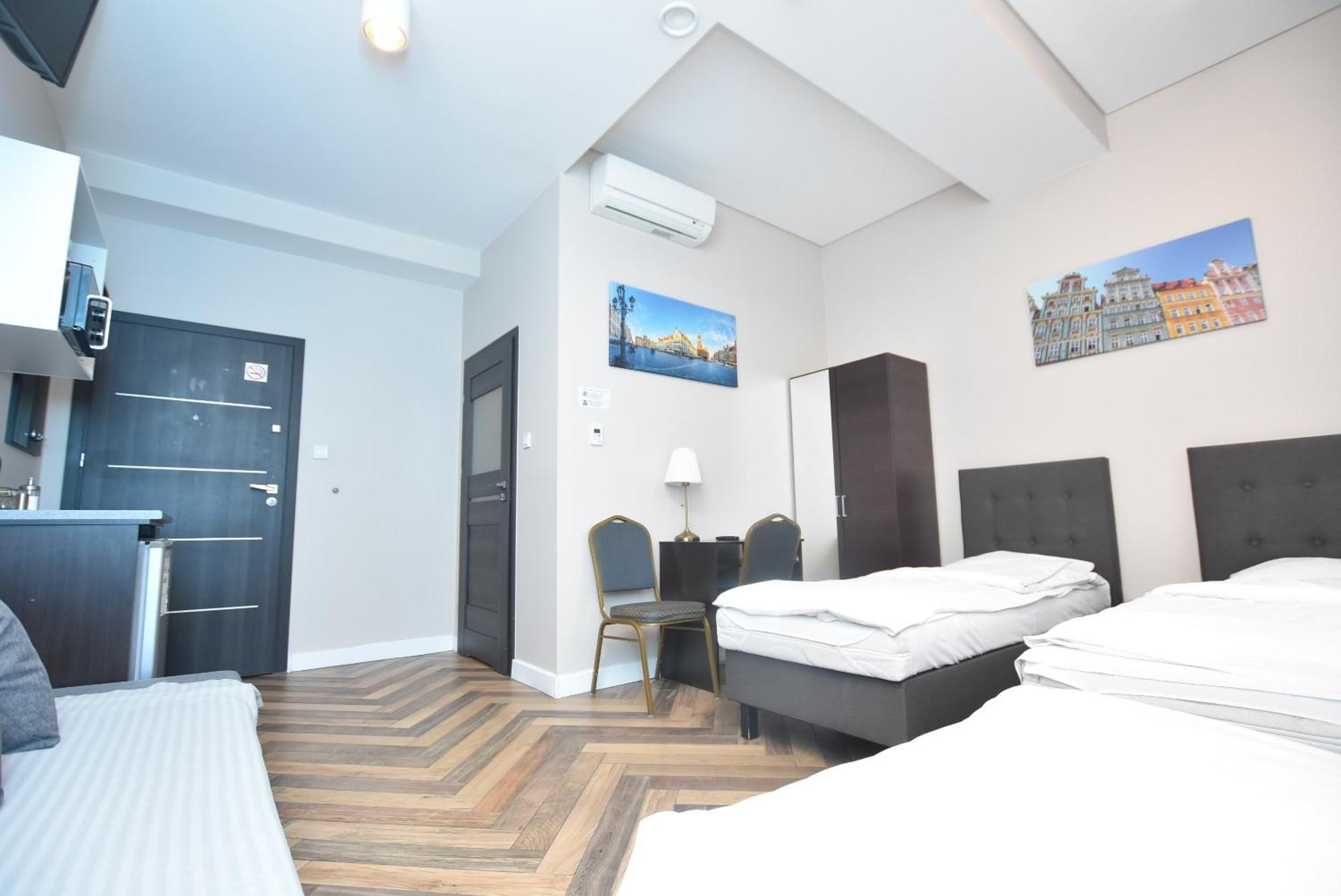 Dukes Apartments - Wita Stwosza วรอตซวาฟ ภายนอก รูปภาพ