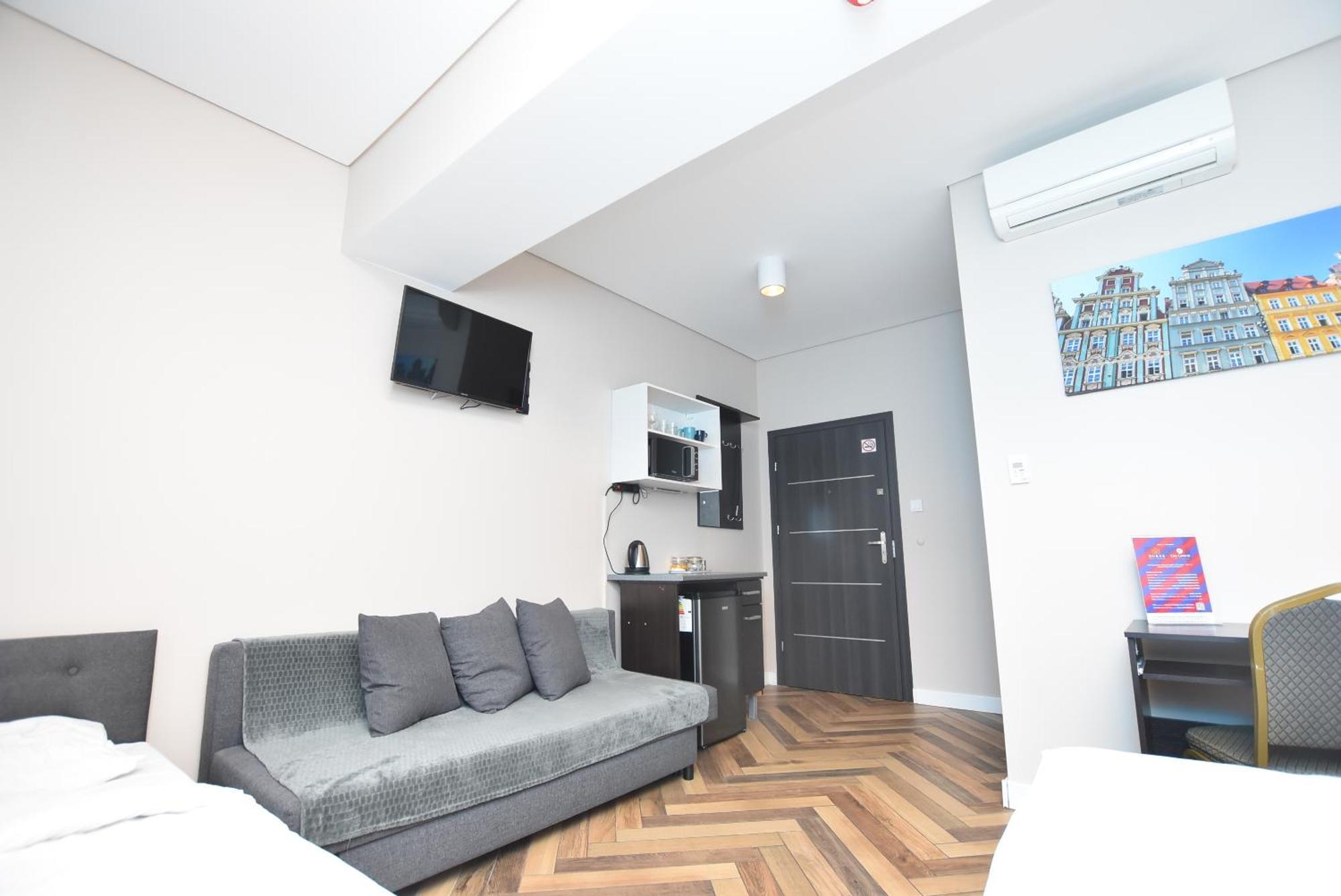 Dukes Apartments - Wita Stwosza วรอตซวาฟ ภายนอก รูปภาพ
