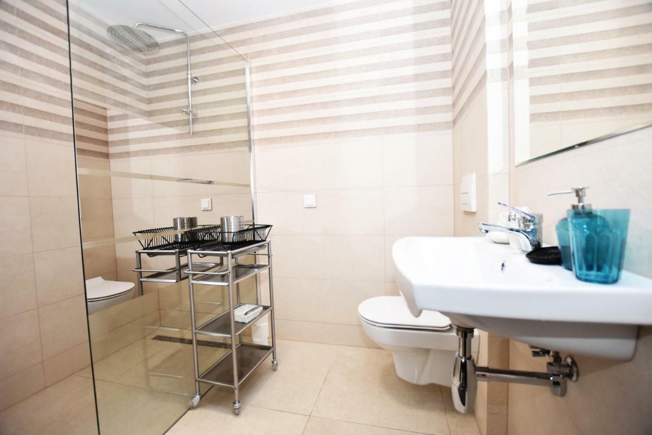 Dukes Apartments - Wita Stwosza วรอตซวาฟ ภายนอก รูปภาพ