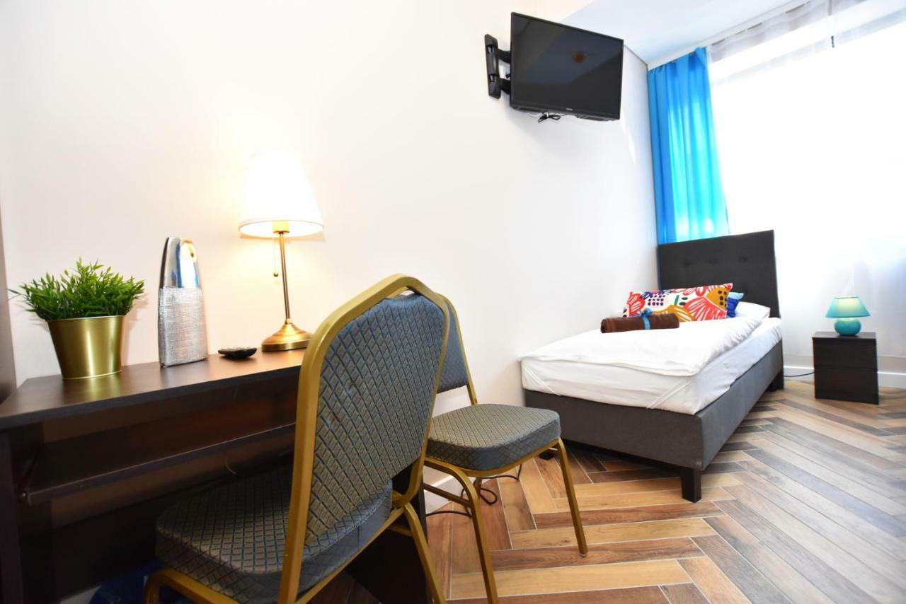 Dukes Apartments - Wita Stwosza วรอตซวาฟ ภายนอก รูปภาพ